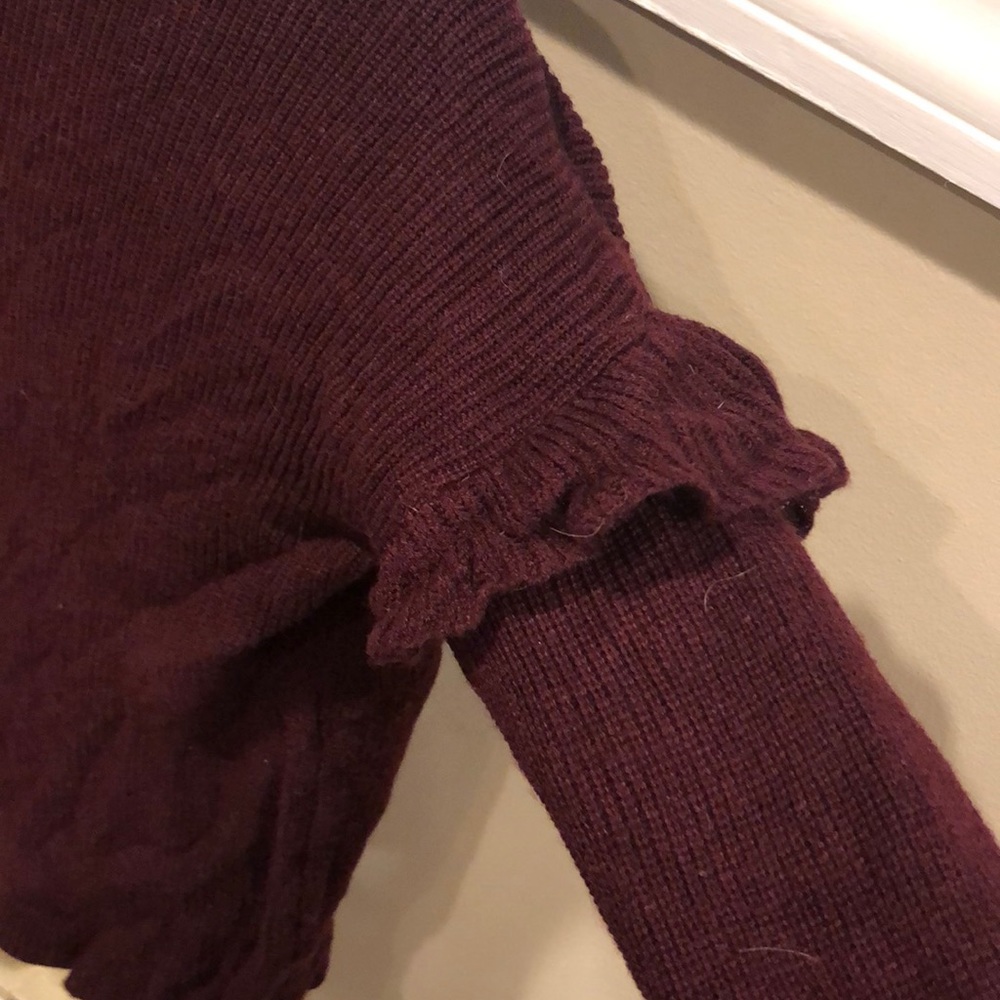 Sweater - Picture 4 of 5
